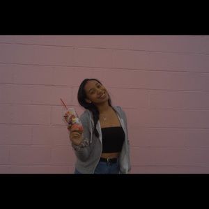 Meet your Posher, Alena